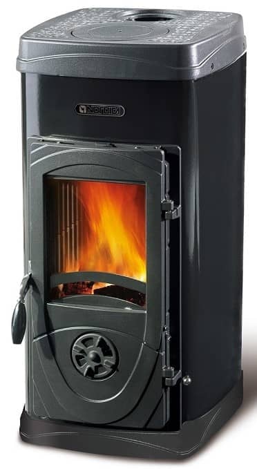 Kaminofen La Nordica Super Max schwarz mit Kochplatte für Notfälle im Top Deal (Höhe 81 cm)